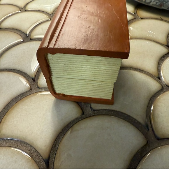 Nutcrackerer Ballet Ceramic Hinged Book Snow Globe 3D Handcrafted for Silvestri - Picture 6 of 10